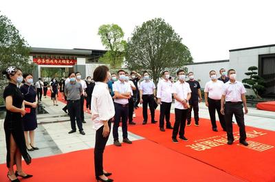 攜手鏖戰(zhàn) 奮楫向前--天福集團(tuán)年中會(huì)議暨犇騰大戰(zhàn)半年總結(jié)會(huì)議順利召開(kāi)